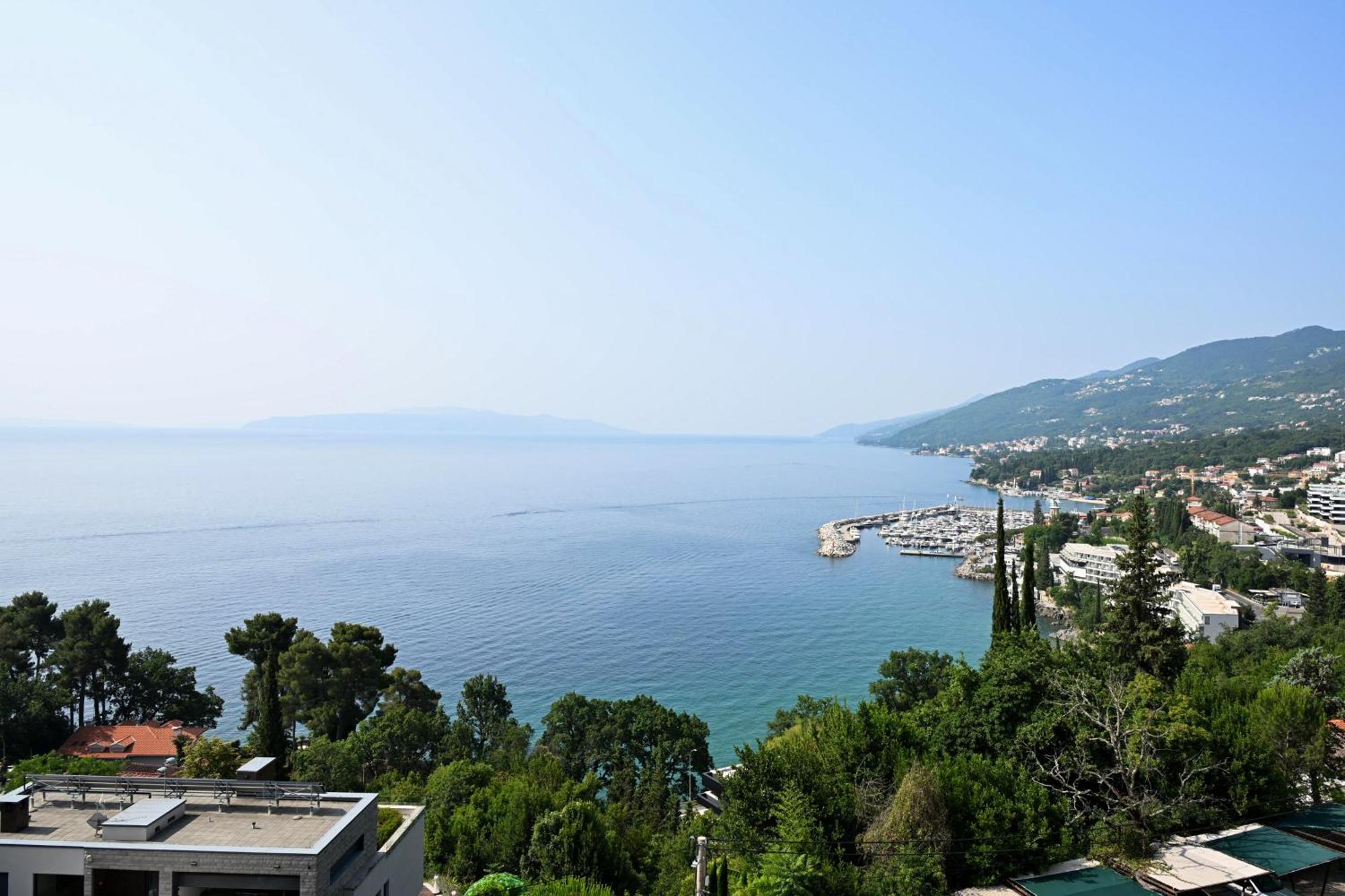 Liliane Fantasy View *